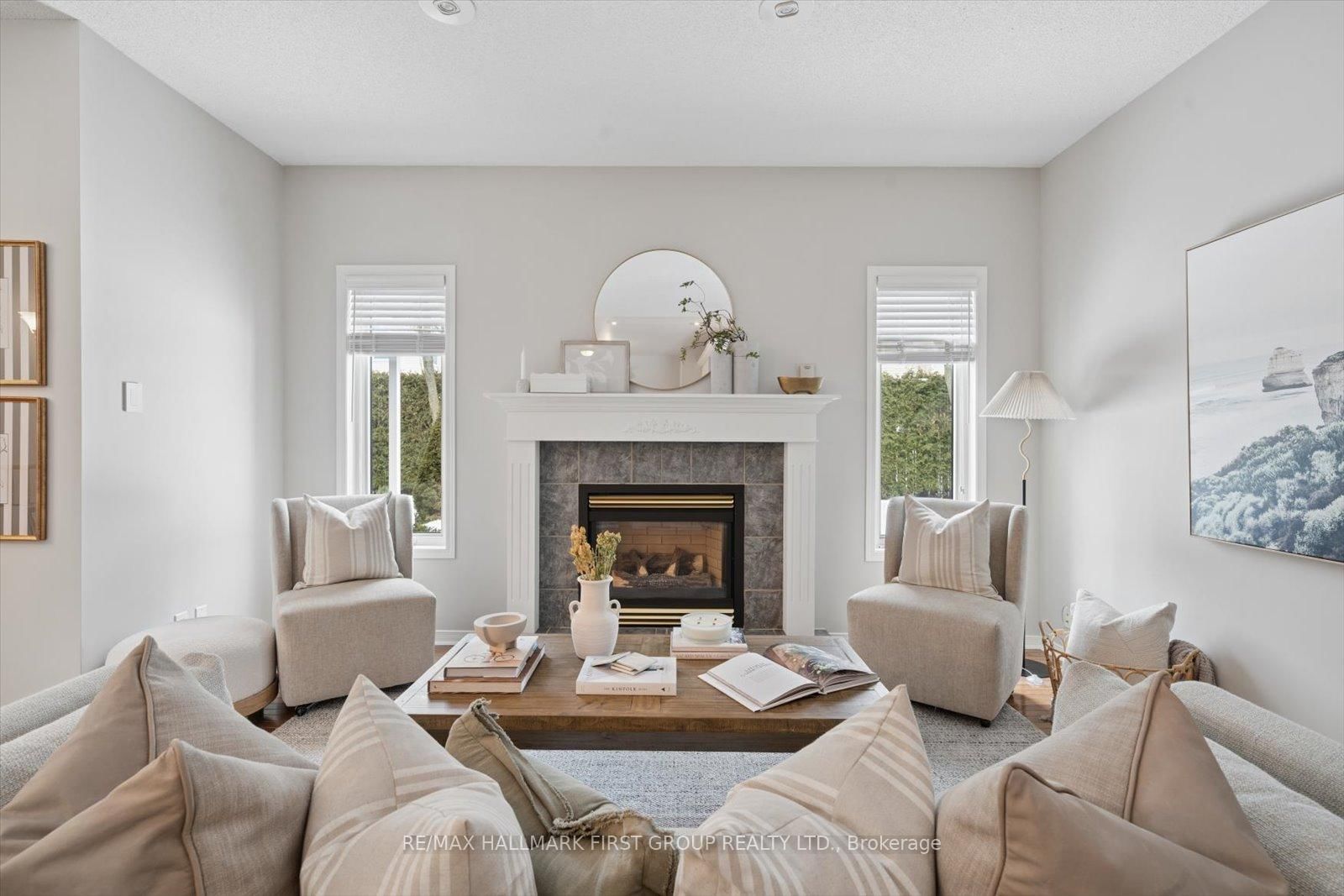 Detached House for sale at 83 Auburn Lane, Clarington, Ontario, L1E 2E9 - Courtice - MLS: E12844872