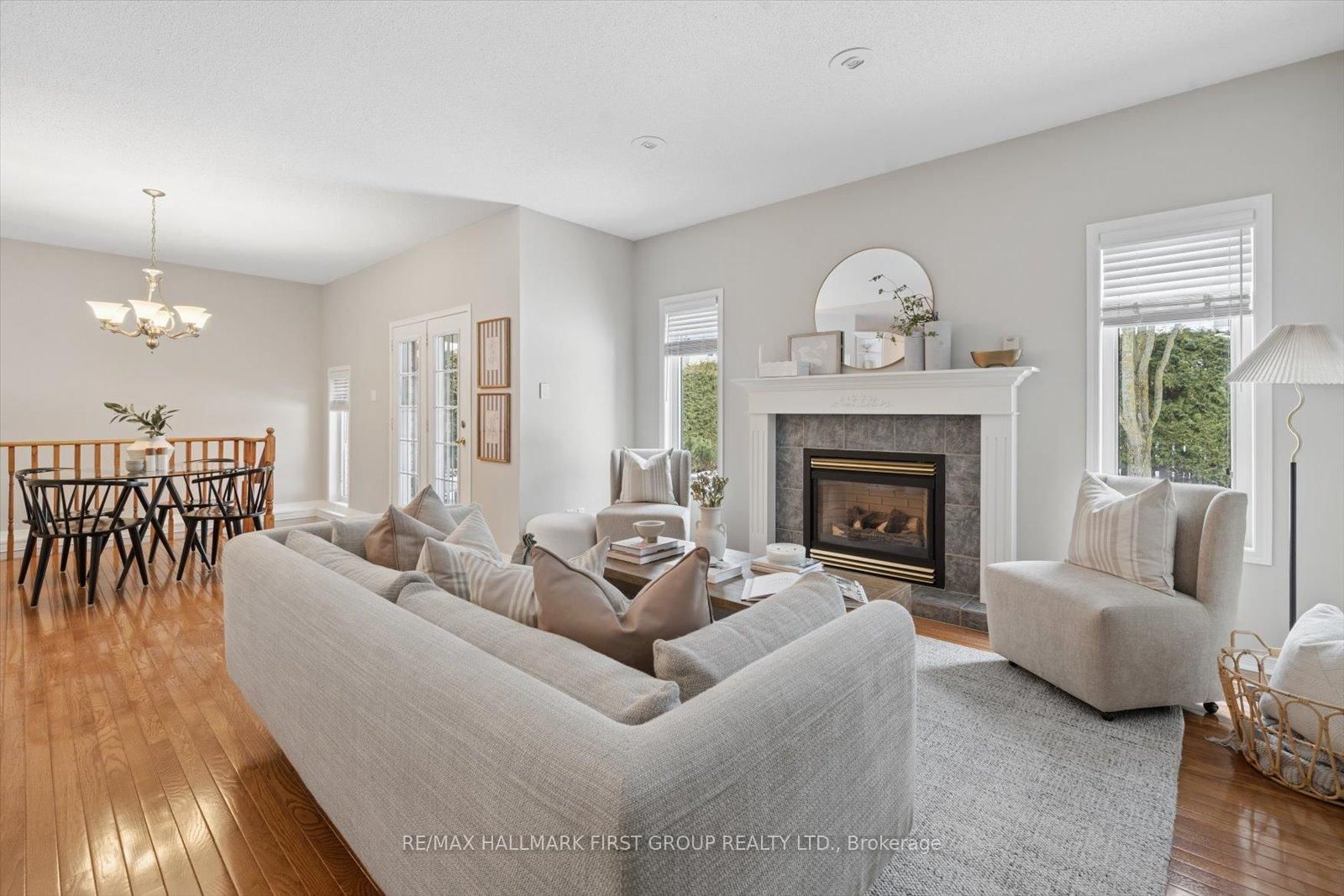 Detached House for sale at 83 Auburn Lane, Clarington, Ontario, L1E 2E9 - Courtice - MLS: E12844872