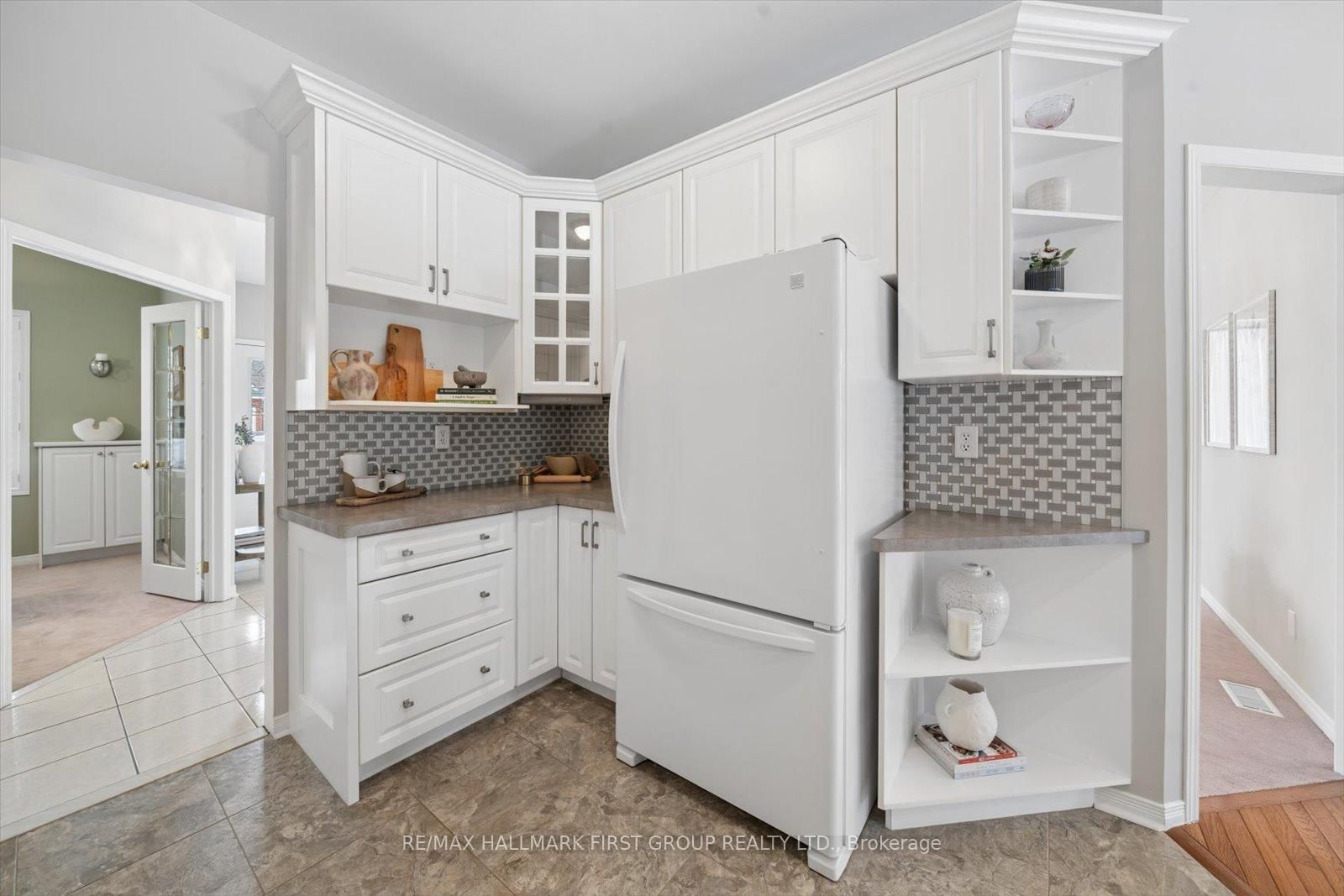 Detached House for sale at 83 Auburn Lane, Clarington, Ontario, L1E 2E9 - Courtice - MLS: E12844872