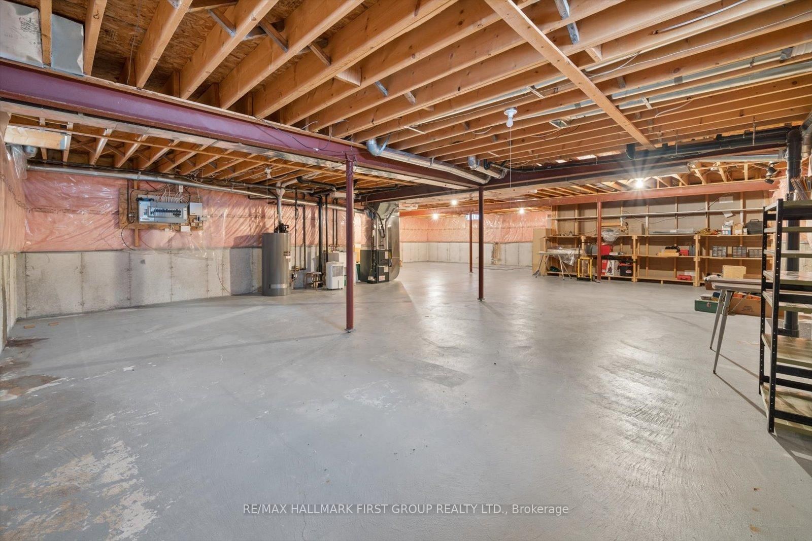 Detached House for sale at 83 Auburn Lane, Clarington, Ontario, L1E 2E9 - Courtice - MLS: E12844872