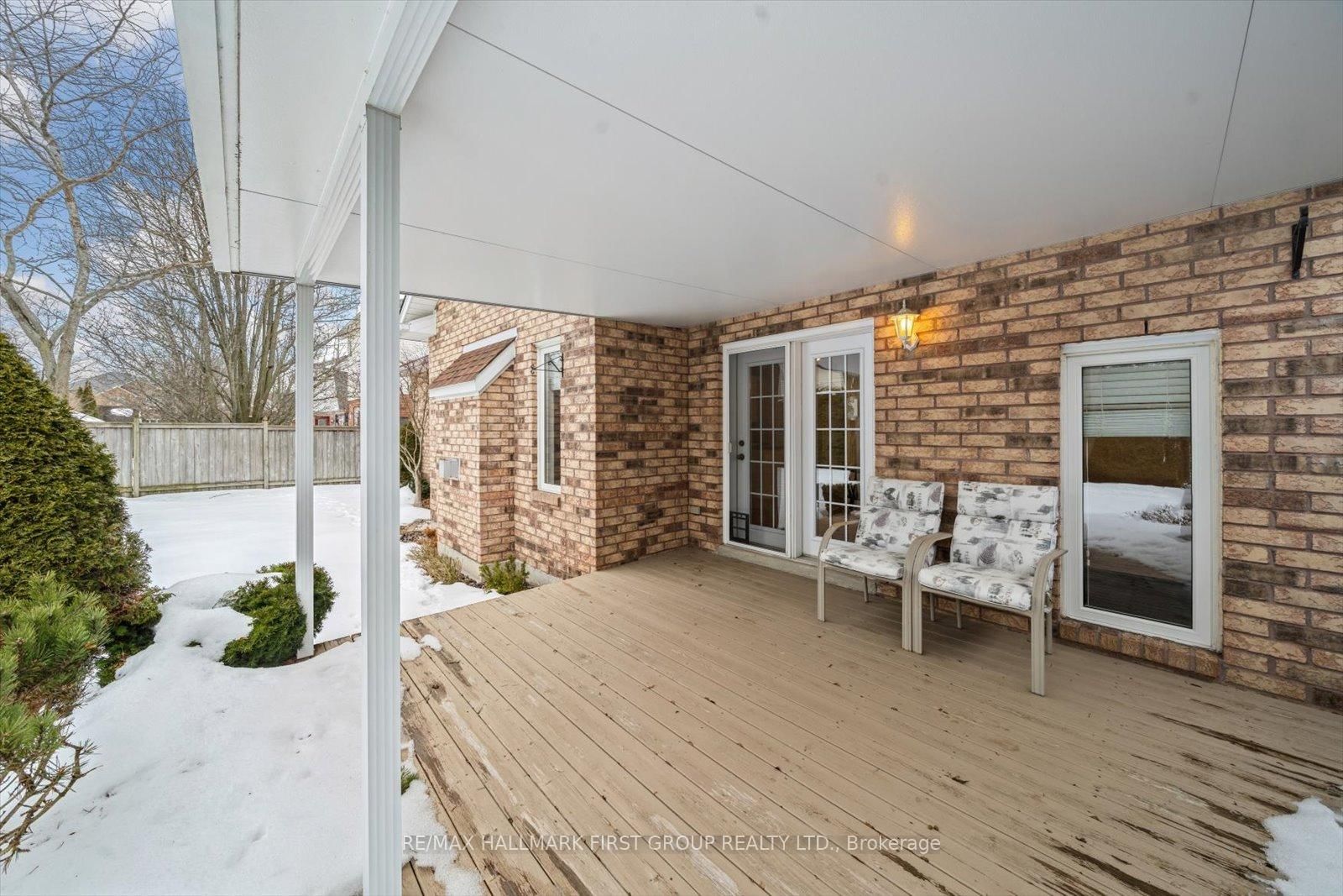 Detached House for sale at 83 Auburn Lane, Clarington, Ontario, L1E 2E9 - Courtice - MLS: E12844872