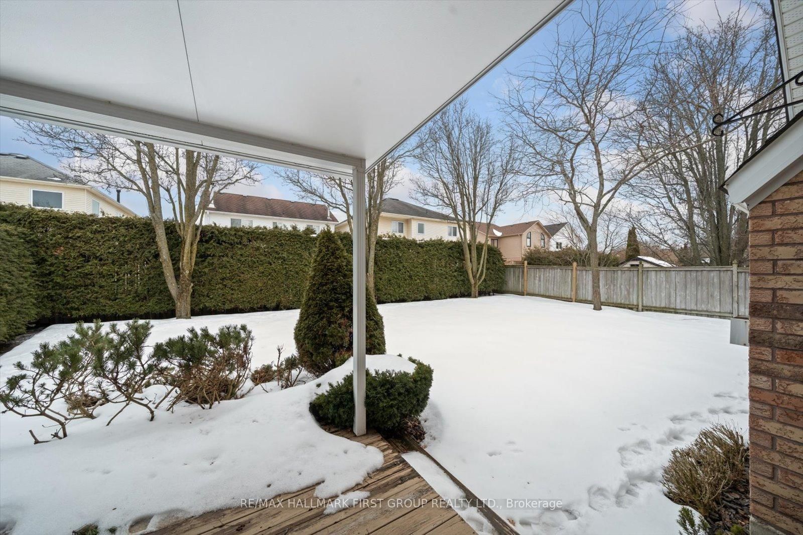 Detached House for sale at 83 Auburn Lane, Clarington, Ontario, L1E 2E9 - Courtice - MLS: E12844872