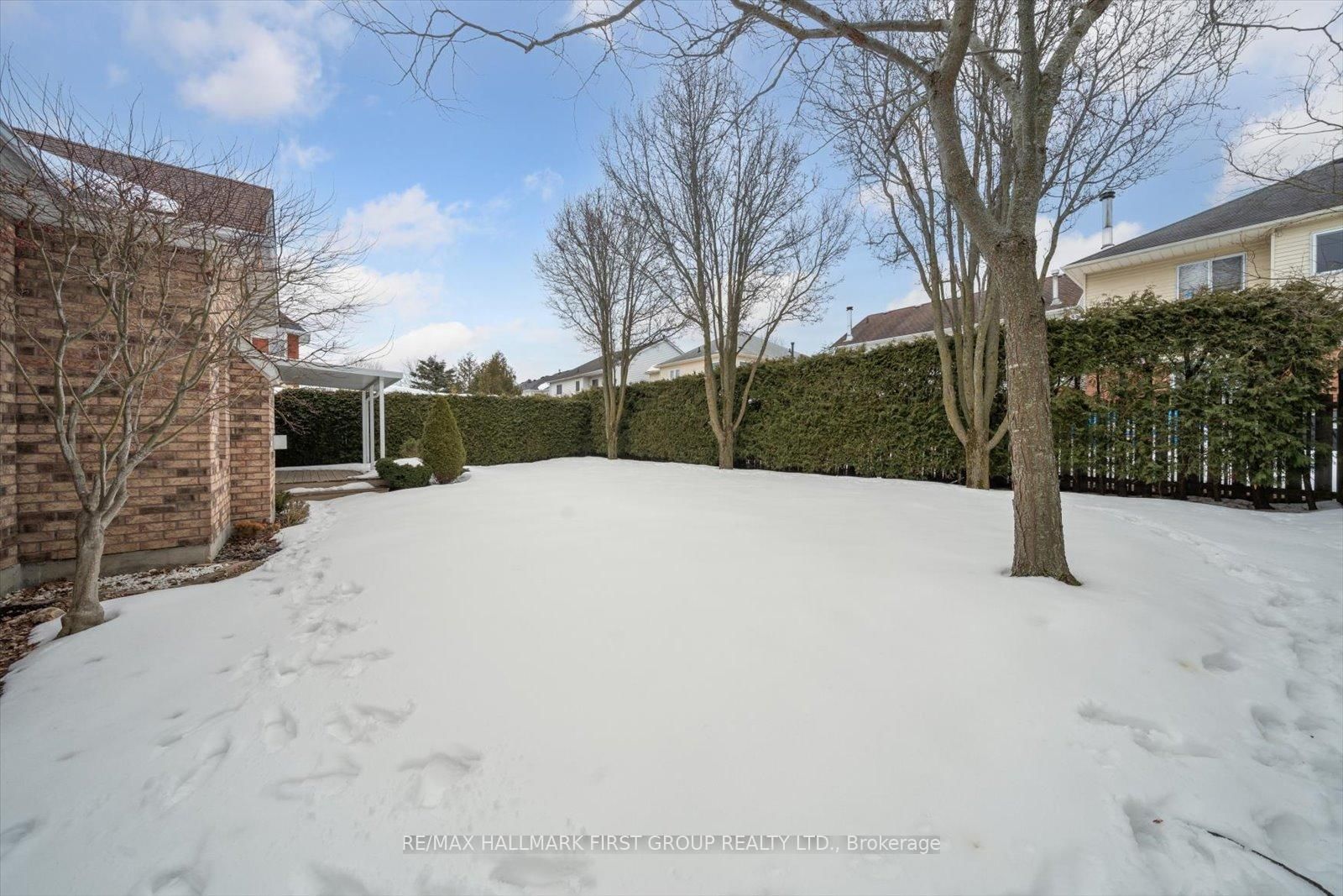 Detached House for sale at 83 Auburn Lane, Clarington, Ontario, L1E 2E9 - Courtice - MLS: E12844872