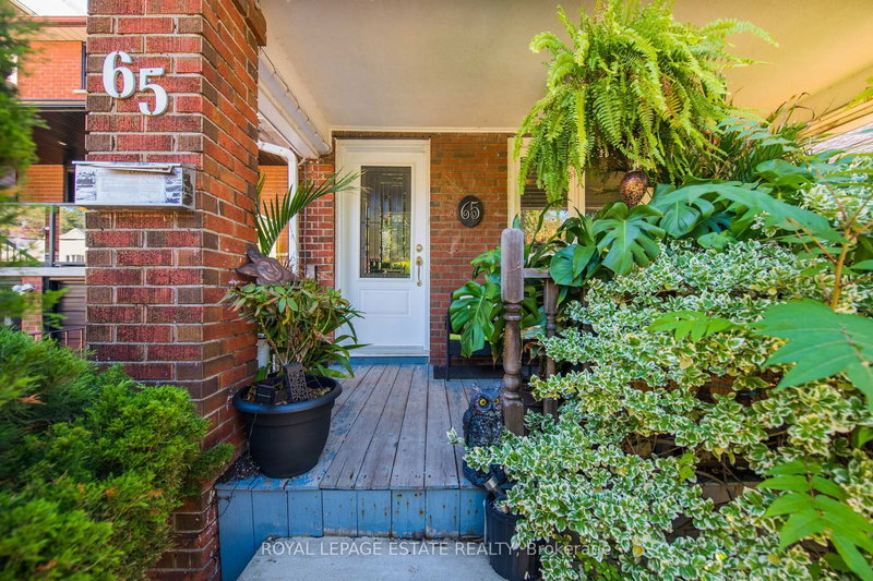 65 Queensbury Ave, Toronto, M1N 2X8 | Image 3