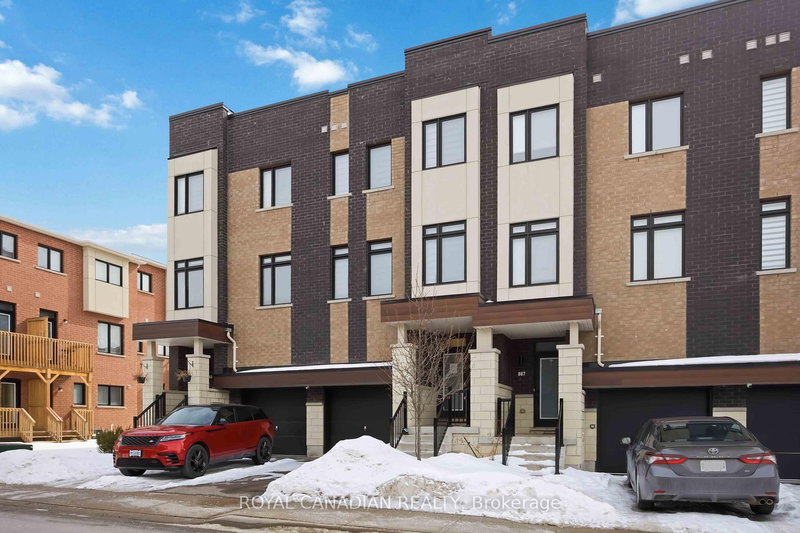 885 Kicking Horse Path, Oshawa, L1J 0B4 | Image 3