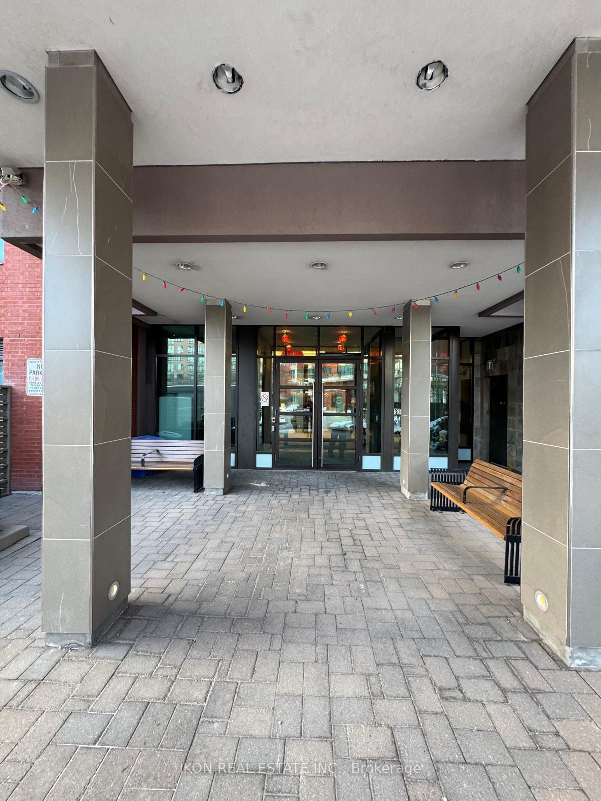 100 Scottfield Drive, Unit 615 - Photo 37