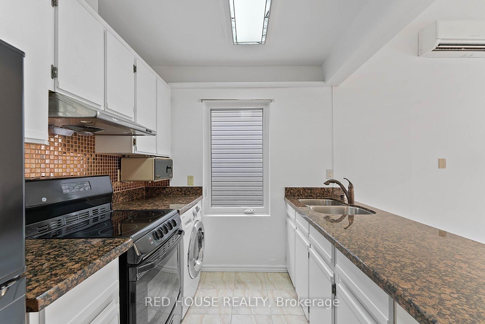 37 Connaught Avenue, Unit Upper - Photo 17