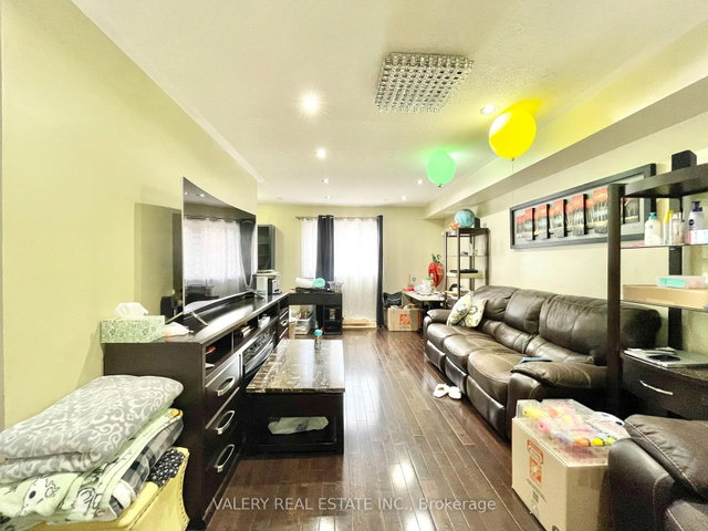 4 - 2788 Eglinton Avenue E
