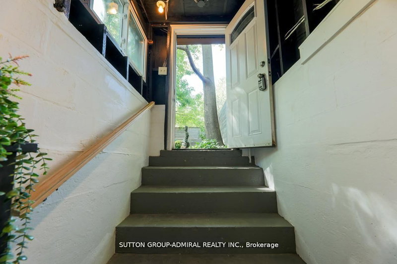 Bsmt - 70 Carlaw Ave, Toronto, M4M 2R7 | Image 2