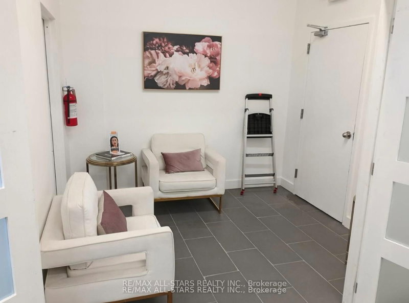 104a - 715 Queen St E, Toronto, M4M 1H1 | Image 3