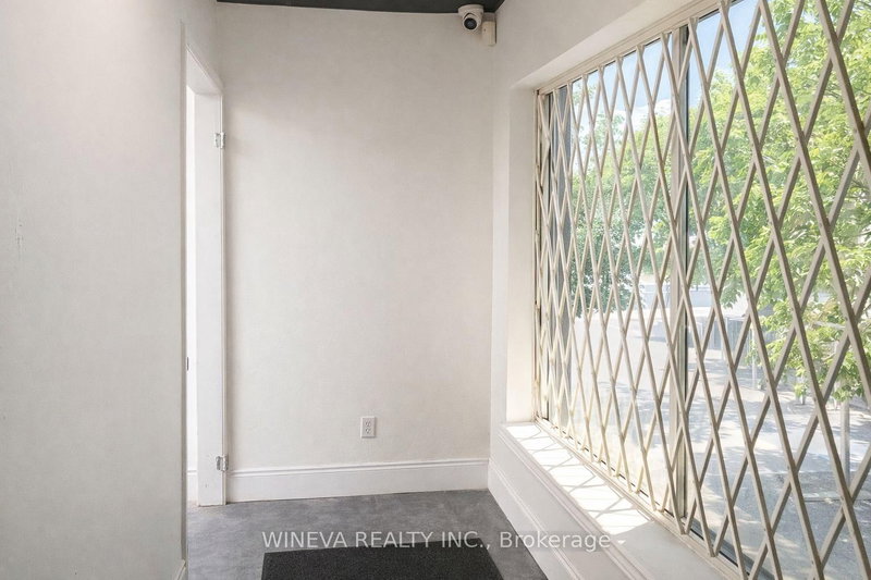 B - 1908 Gerrard St E, Toronto, M4L 2C1 | Image 2