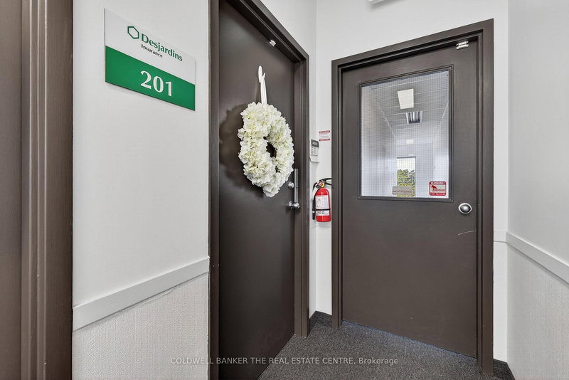 201 - 15 Harwood Ave S, Ajax, L1S 2B9 | Image 3