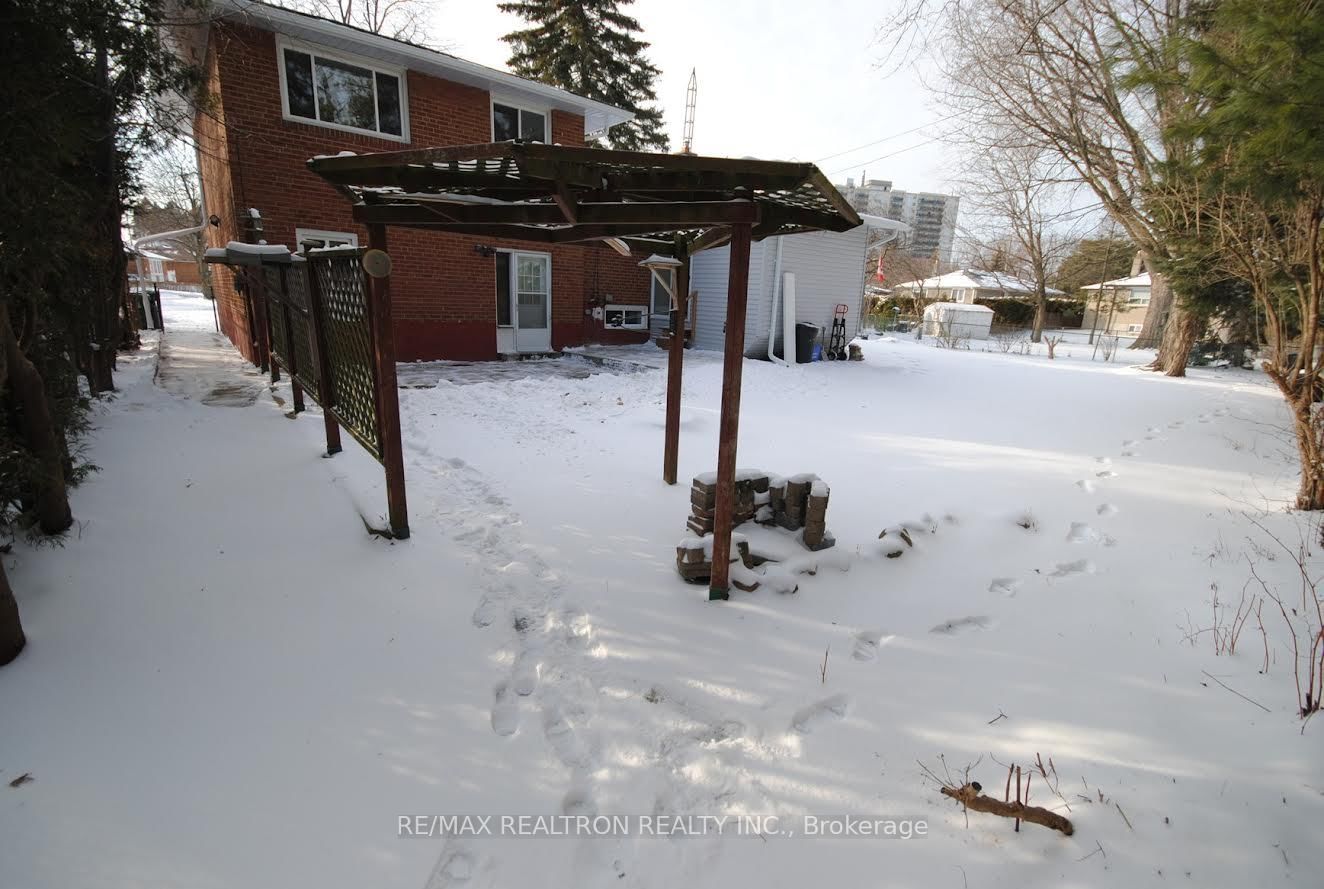 Detached House for lease at Unit 2-37 Fareham Crescent, Toronto, Ontario, M1E 1J8 - Guildwood - MLS: E12850672