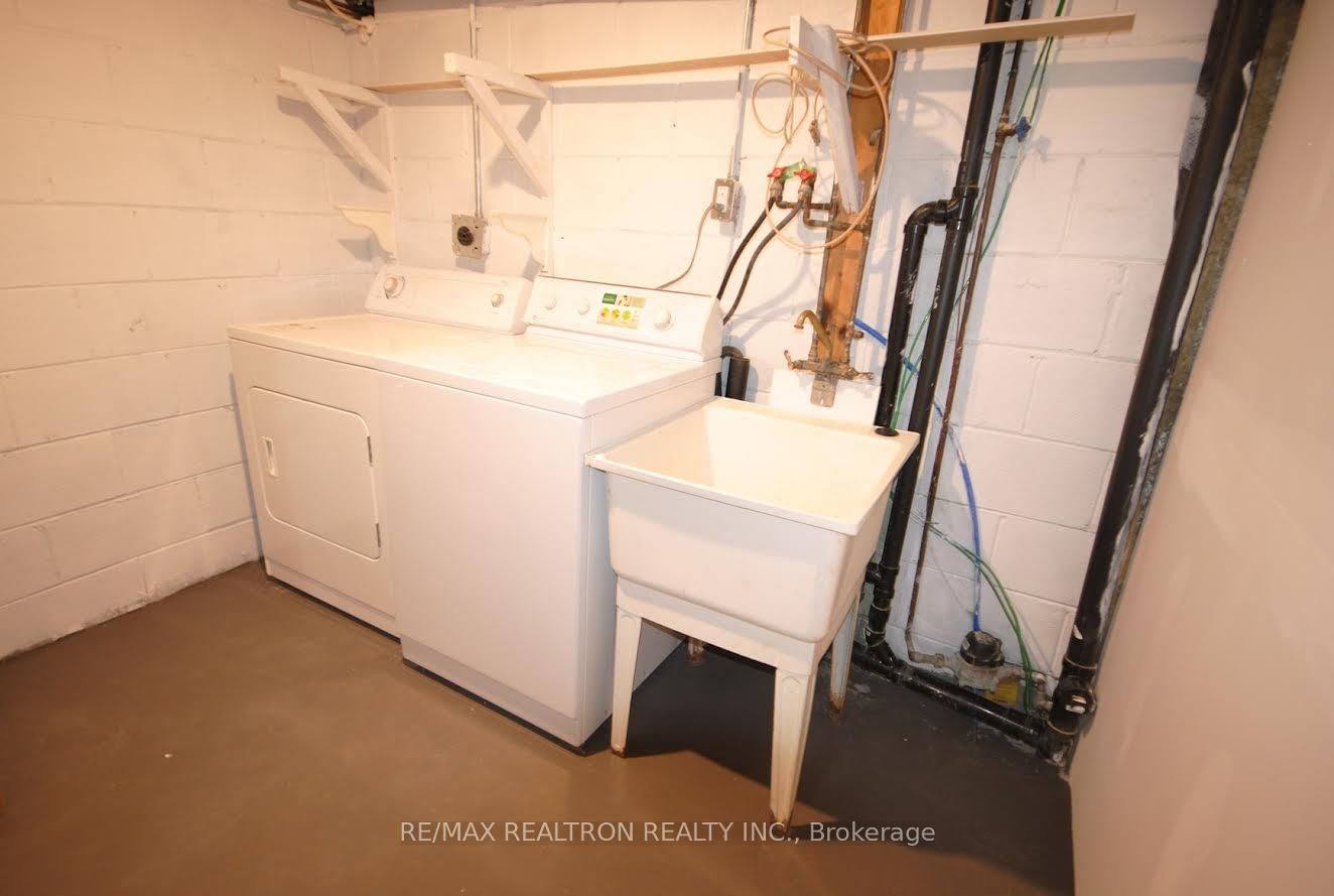 Detached House for lease at Unit 2-37 Fareham Crescent, Toronto, Ontario, M1E 1J8 - Guildwood - MLS: E12850672