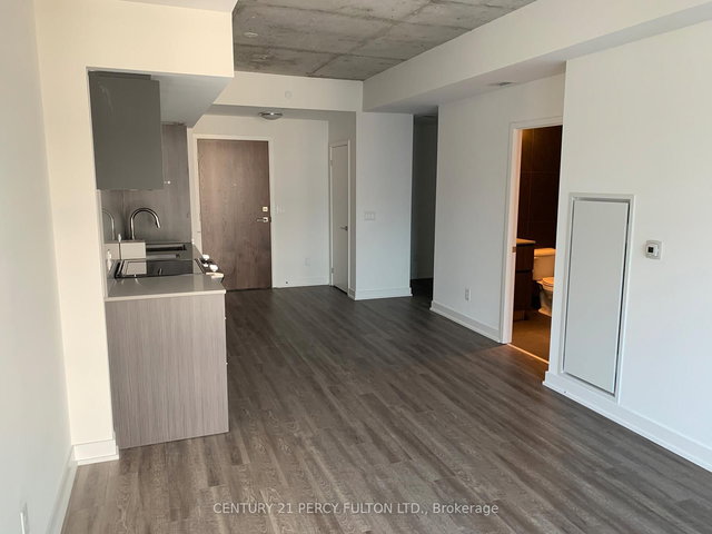 818 - 15 Baseball Place