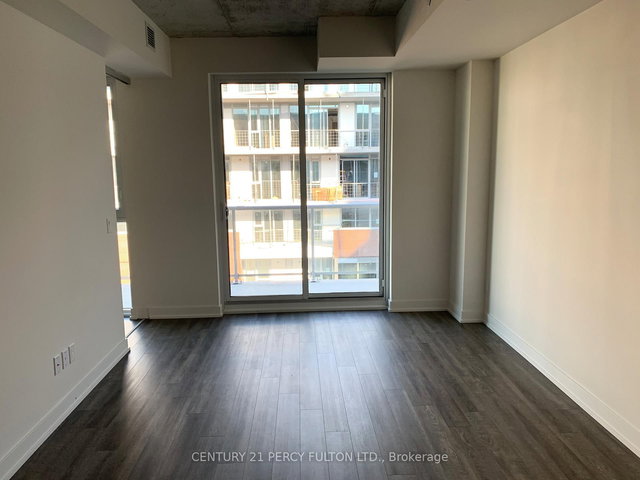 818 - 15 Baseball Place