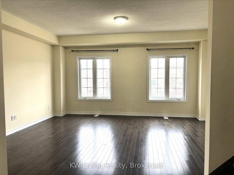 120 Ferris Sq, Clarington, L1E 0J2 | Image 3