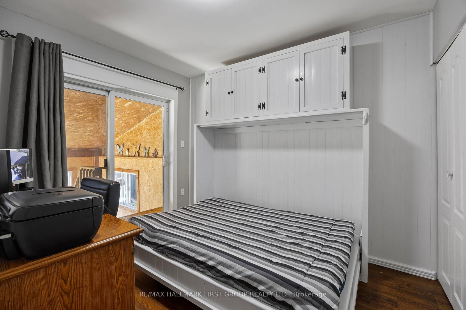 Detached House for sale at 924 McCullough Drive, Whitby, Ontario, L1N 1C6 - Downtown Whitby - MLS: E12853050