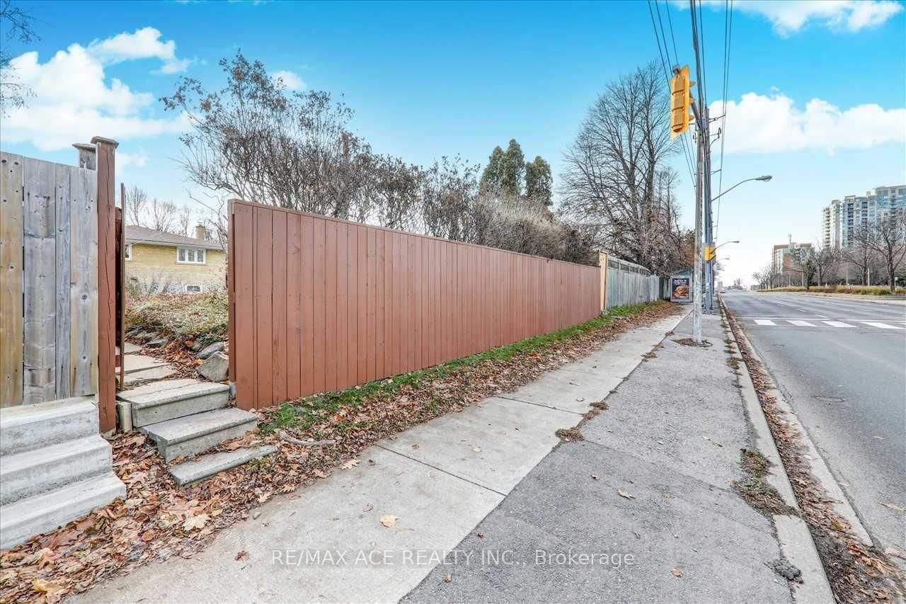 Detached House for lease at Bsmt Left Side-22 Aspendale Drive, Toronto, Ontario, M1P 4J6 - Bendale - MLS: E12854068