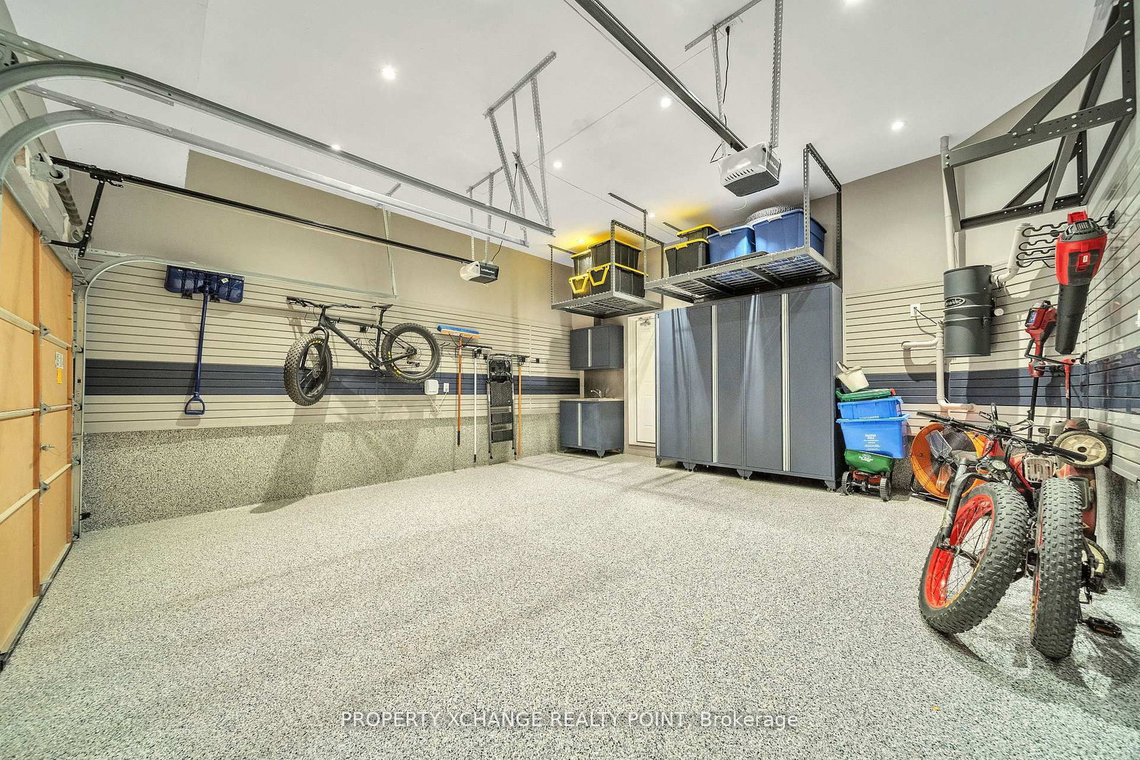 Detached House for sale at 1219 Cactus Crescent, Pickering, Ontario, L1V 2P8 - Rural Pickering - MLS: E12854200