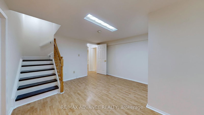 Lower - 49 Havenview Rd, Toronto, M1S 3A4 | Image 2