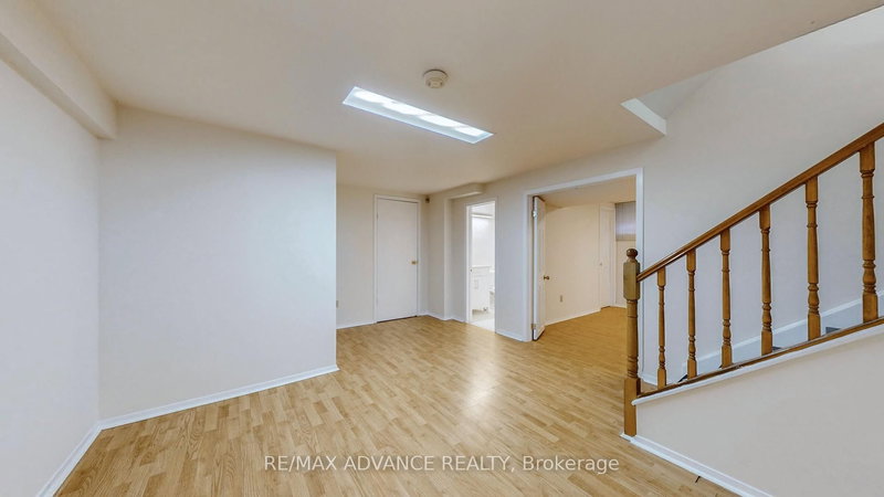 Lower - 49 Havenview Rd, Toronto, M1S 3A4 | Image 3