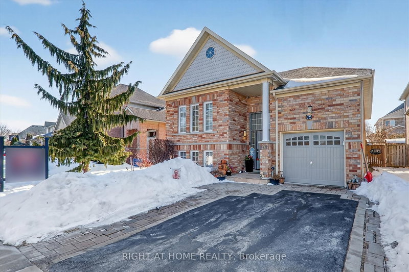 75 Fencerow Dr, Whitby, L1R 3N2 | Image 2