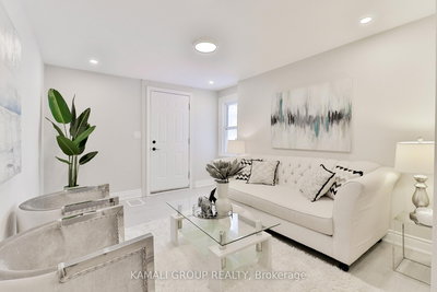 #2 - 93 McMillan Dr | Oshawa | Image