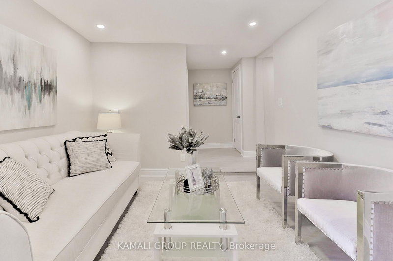 #2 - 93 McMillan Dr, Oshawa, L1G 3Z7 | Image 3