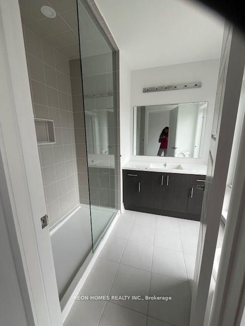 Townhouse for lease at 764 Heathrow Path, Oshawa, Ontario, L1H 7K5 - Samac - MLS: E12855114