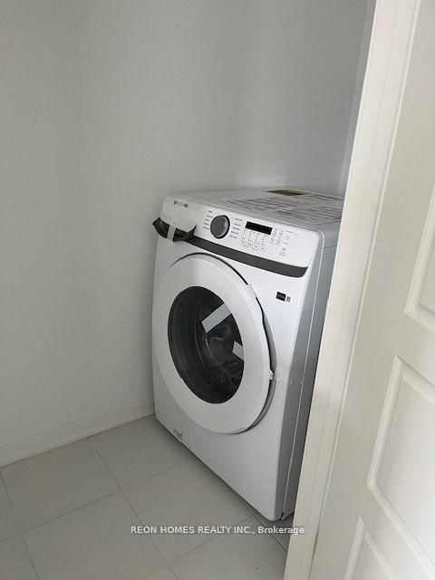 Townhouse for lease at 764 Heathrow Path, Oshawa, Ontario, L1H 7K5 - Samac - MLS: E12855114