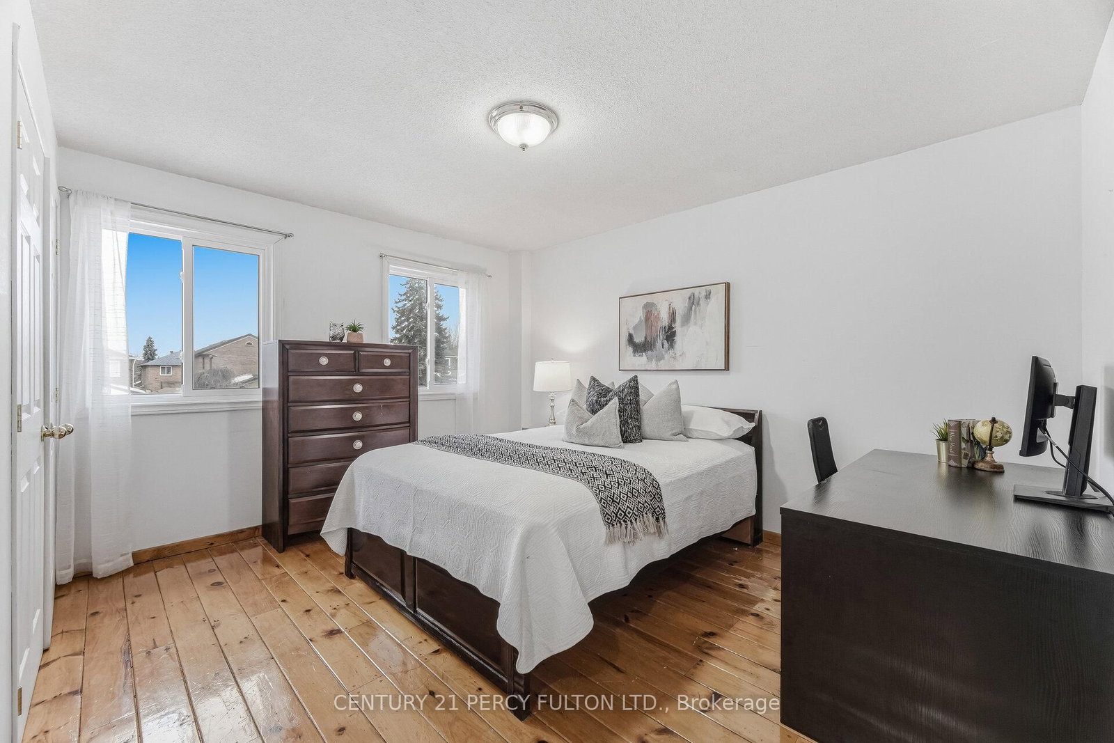 Detached House for sale at 782 Aspen Road, Pickering, Ontario, L1V 3S3 - Amberlea - MLS: E12855156