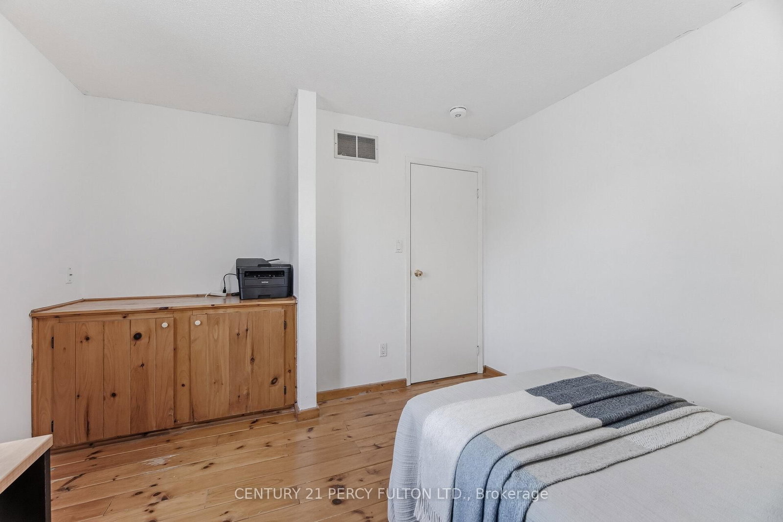 Detached House for sale at 782 Aspen Road, Pickering, Ontario, L1V 3S3 - Amberlea - MLS: E12855156