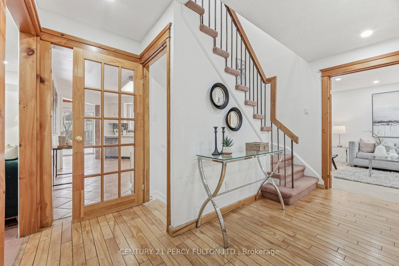 Detached House for sale at 782 Aspen Road, Pickering, Ontario, L1V 3S3 - Amberlea - MLS: E12855156