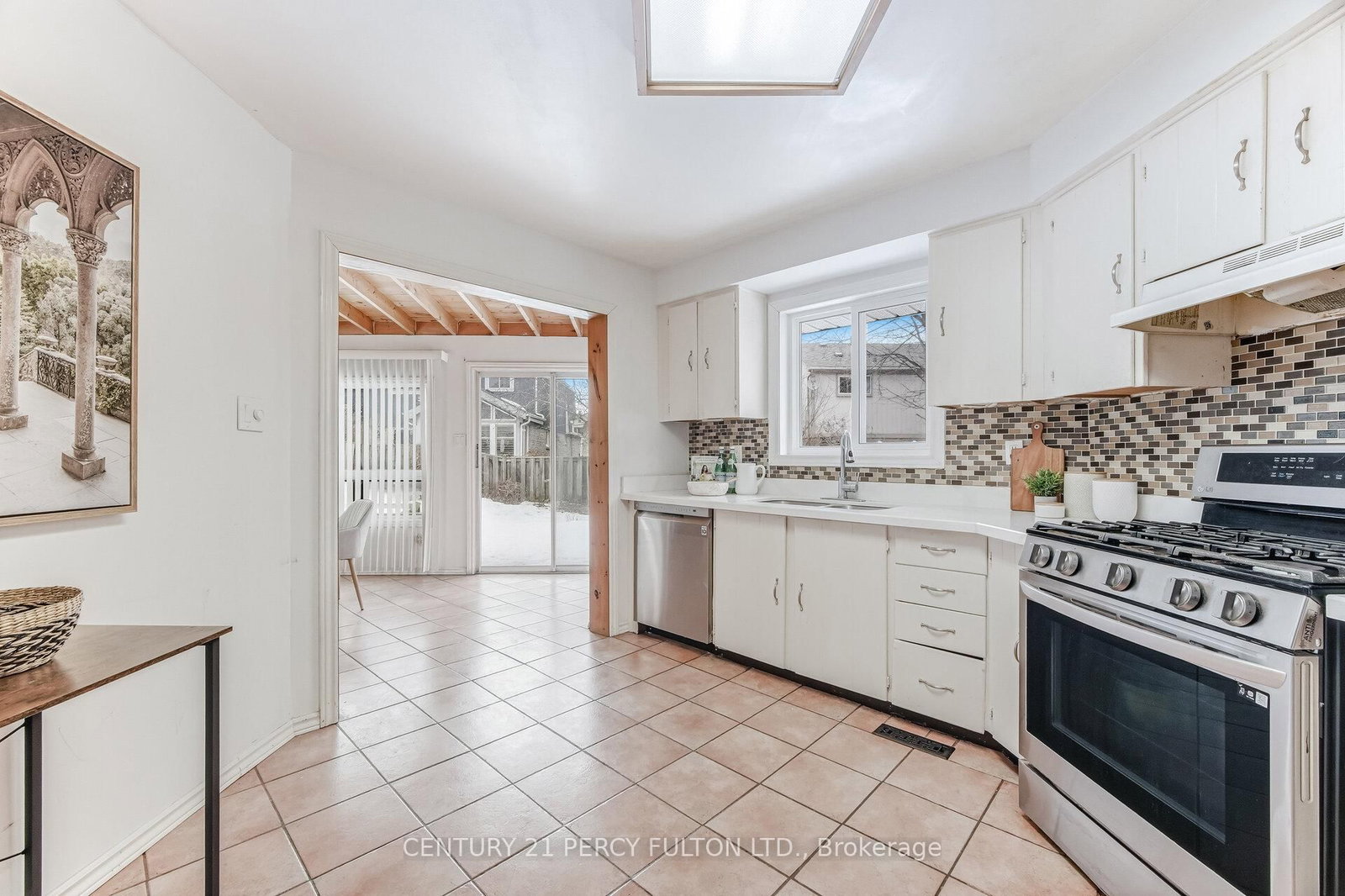 Detached House for sale at 782 Aspen Road, Pickering, Ontario, L1V 3S3 - Amberlea - MLS: E12855156