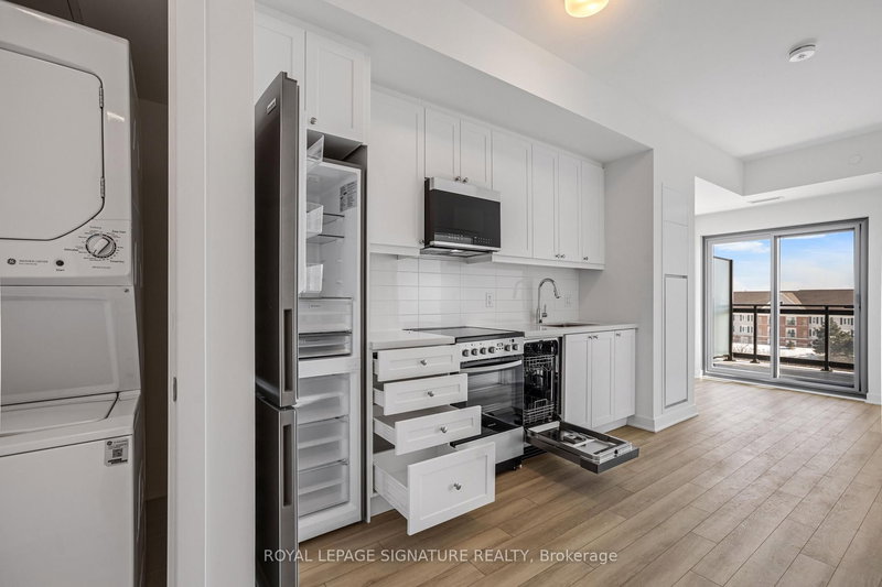 430 - 51 Clarington Blvd, Clarington, L1C 0A1 | Image 3