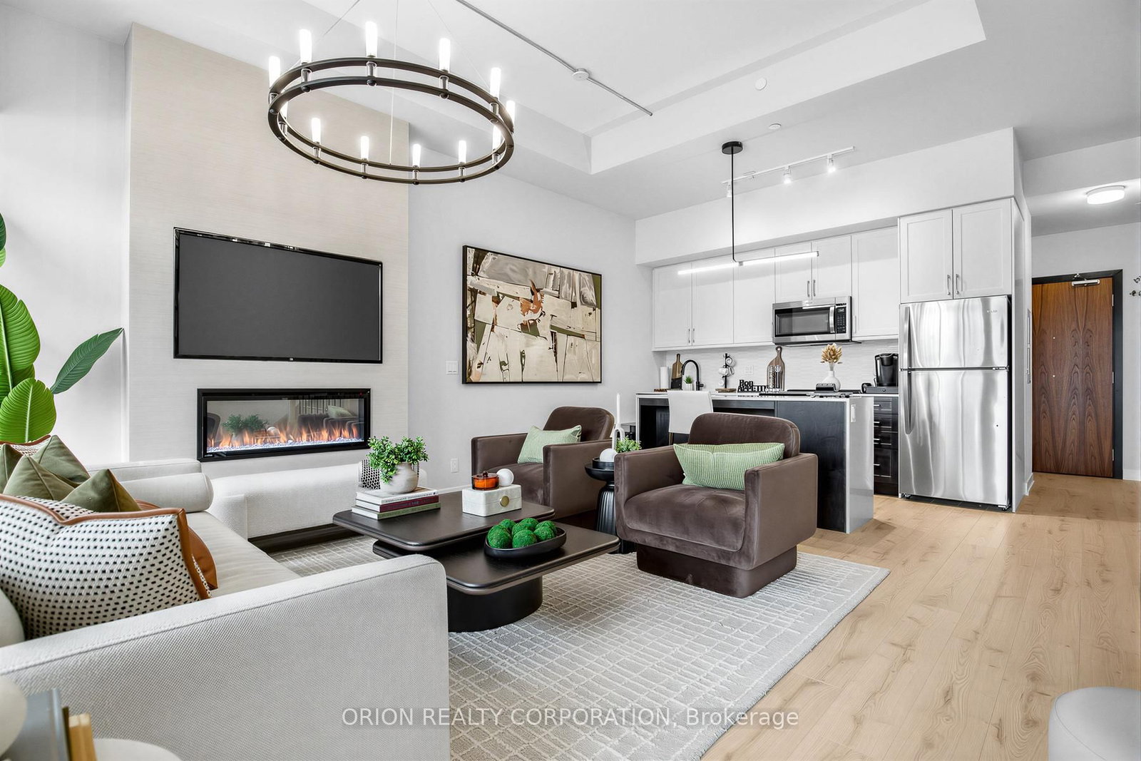 Condo for sale at 108-201 Brock Street, Whitby, Ontario, L1N 4K2 - Downtown Whitby - MLS: E12855524