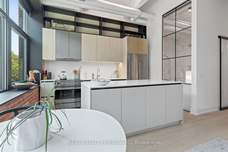 207 - 150 Logan Ave, Toronto, M4M 0E4 | Image 2