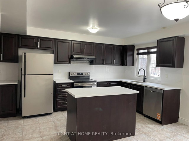 Upper - 11 Etienne Street