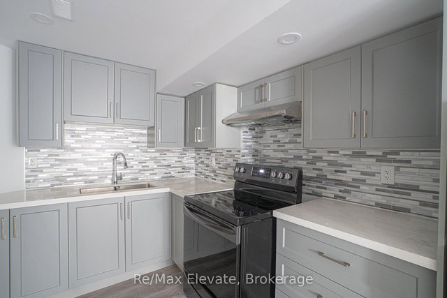 LOWER - 2 Pardon Avenue W W