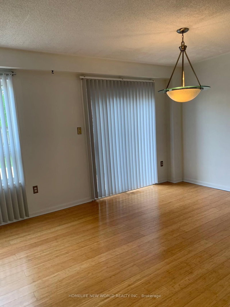 50 Toscana Dr, Whitby, L1R 3N7 | Image 3