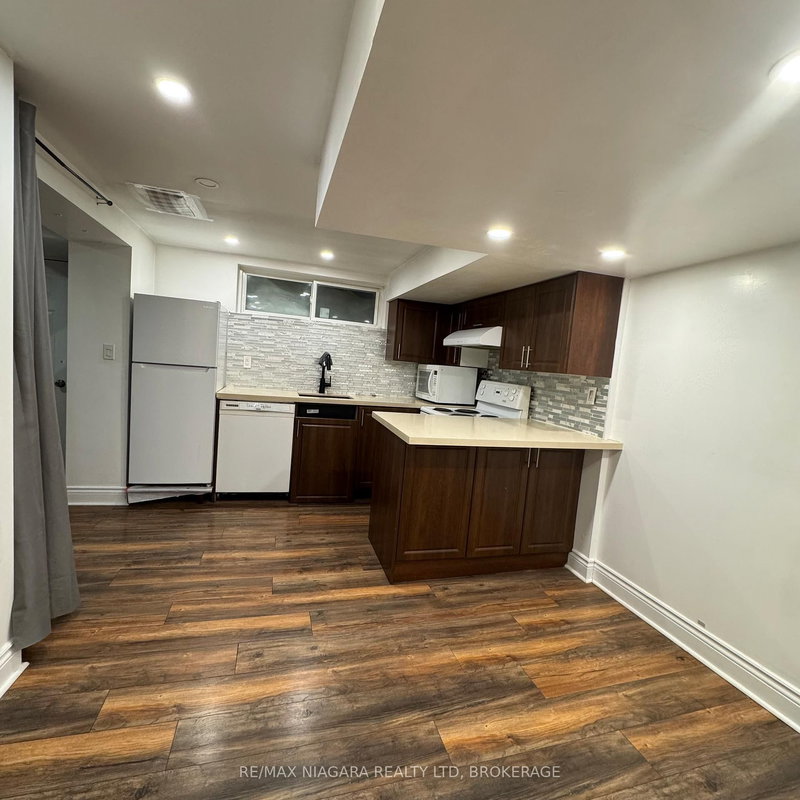 Lower - 844A Danforth Rd, Toronto, M1K 1H5 | Image 2