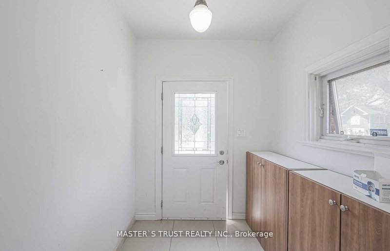 2668 Midland Ave, Toronto, M1S 1R7 | Image 2