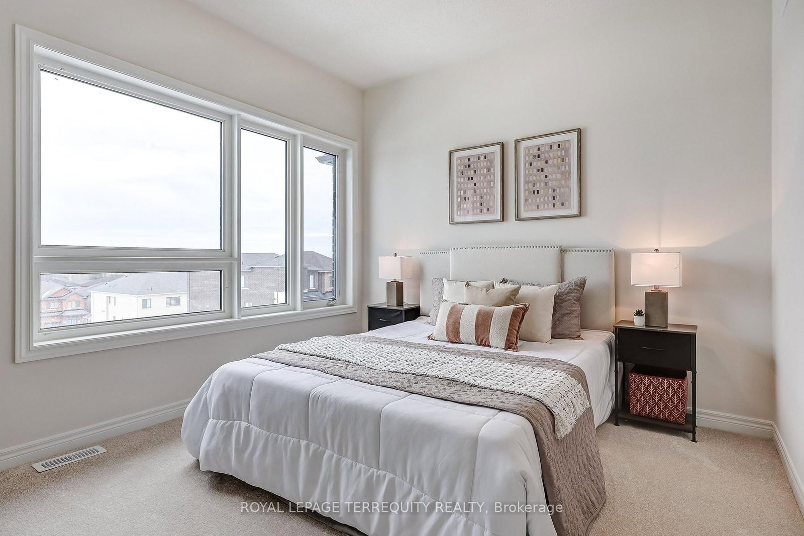 Detached House for sale at 1226 Talisman Manr, Pickering, Ontario, L1X 0R9 - Rural Pickering - MLS: E12859644