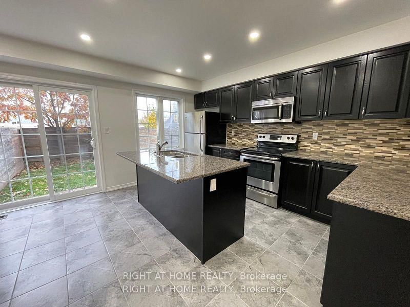 67 Magpie Way, Whitby, L1N 0K7 | Image 3