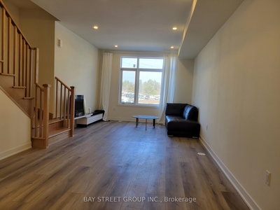 105 - 1695 Dersan St | Pickering | Image