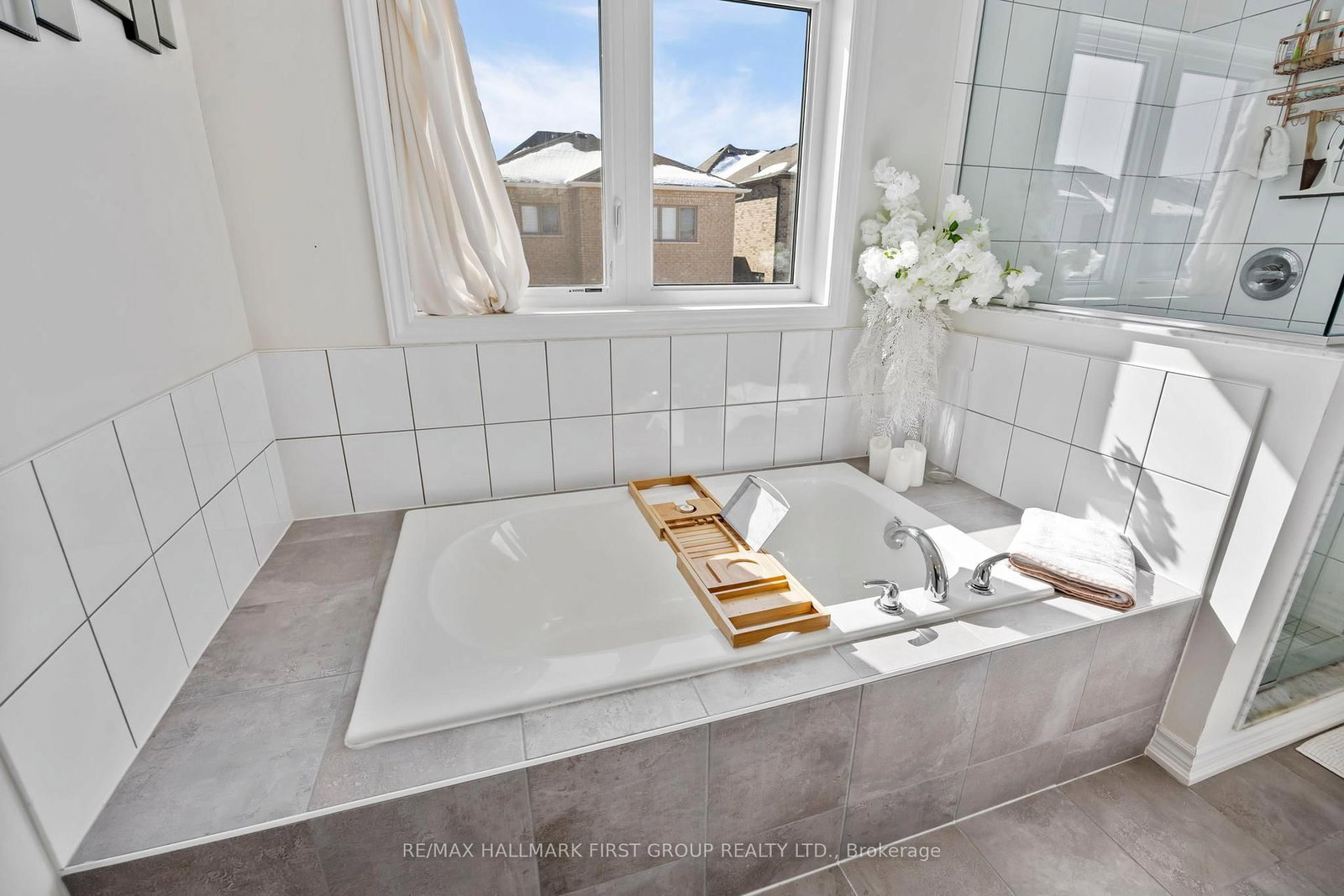 307 Northglen Boulevard - Photo 33