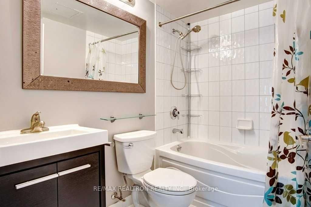 18 Lee Centre Drive, Unit #2111 - Photo 13