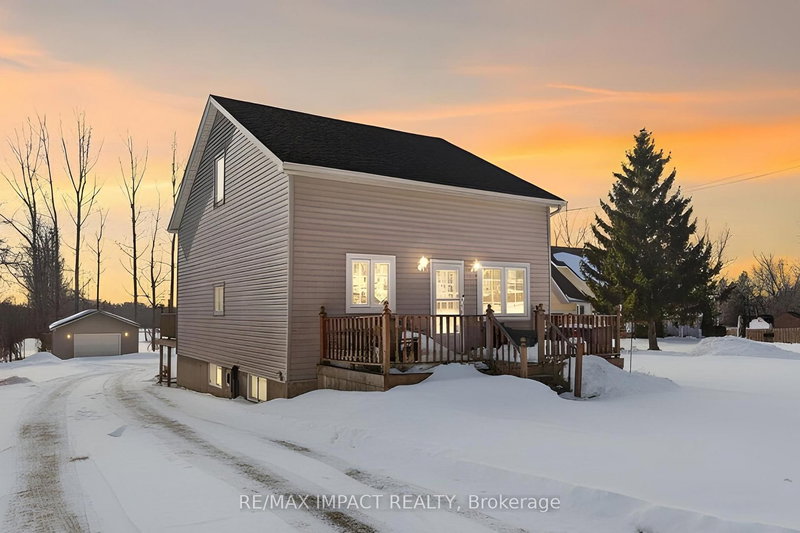 home for sale on 4423 Durham Regional Hwy 2 Highway