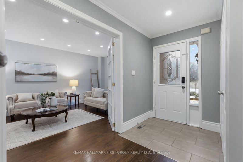 57 Yorkshire Cres, Whitby, L1R 1X8 | Image 3